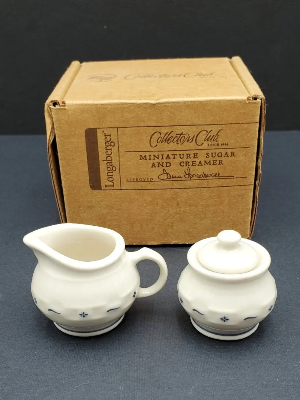 Longaberger Collectors Club Miniature Sugar and Creamer Classic Blue Mini Set